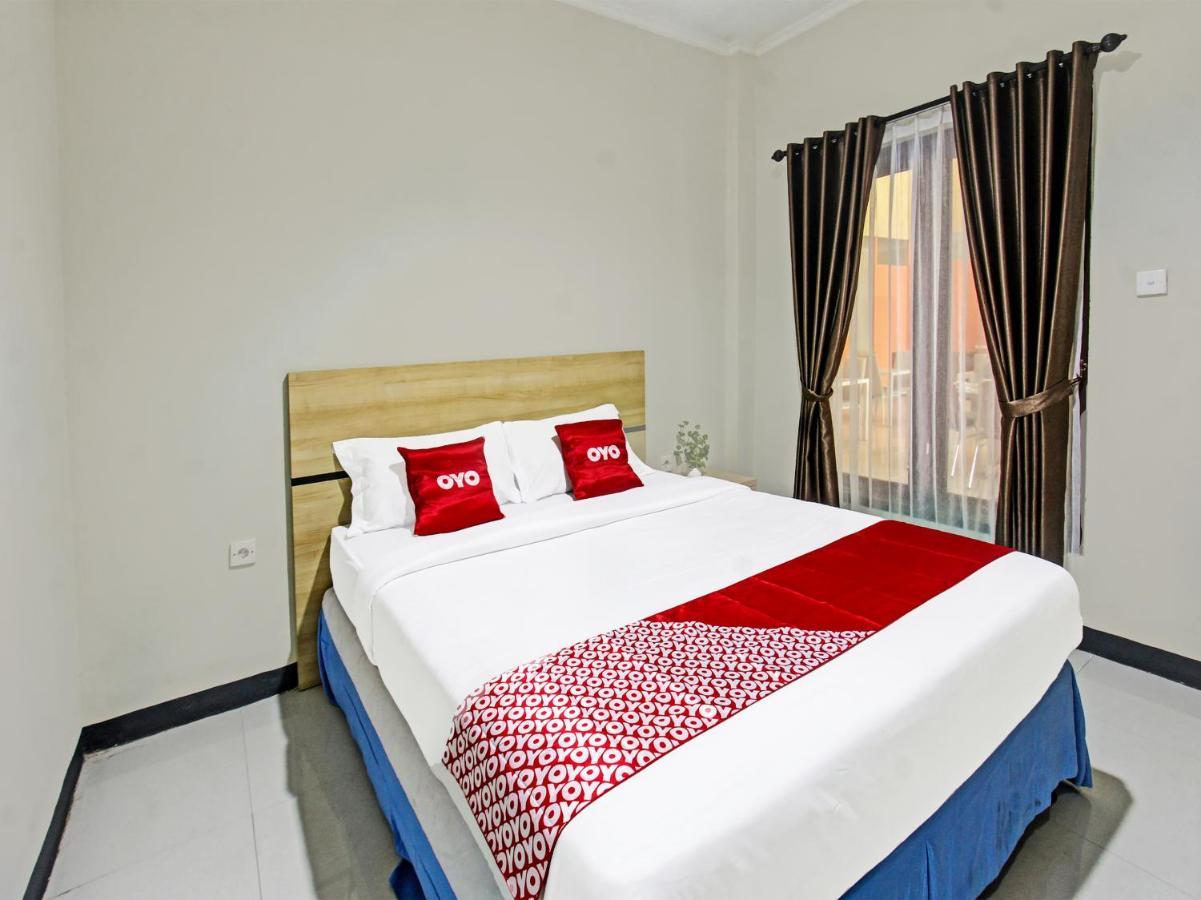 Oyo 91617 Hotel Mutiara Lombok Esterno foto