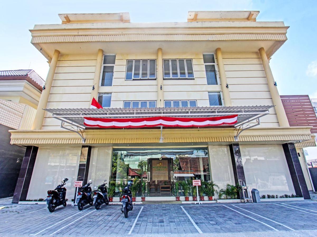 Oyo 91617 Hotel Mutiara Lombok Esterno foto