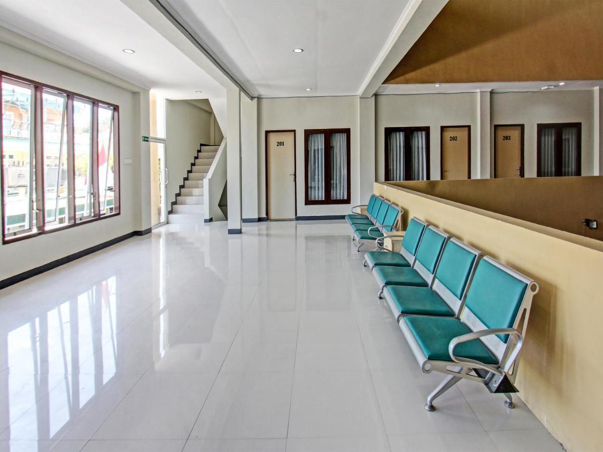 Oyo 91617 Hotel Mutiara Lombok Esterno foto